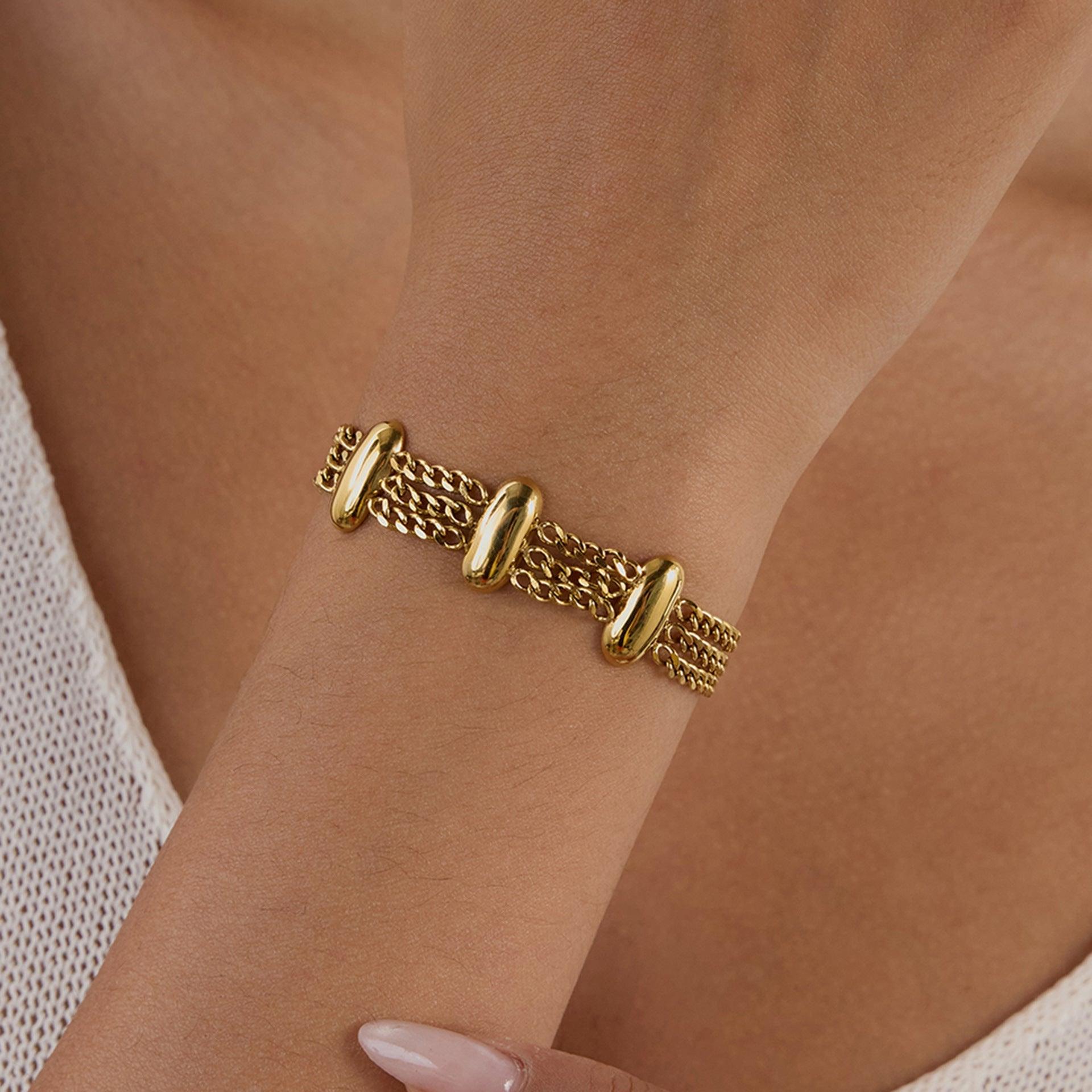 Bold layered Gold Chain Bracelet