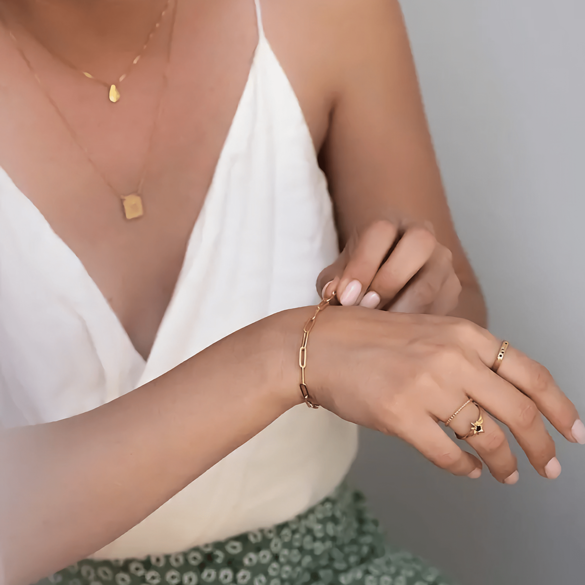 Minimalist Paperclip Chain Bracelet – Waterproof 14k Gold or Silver