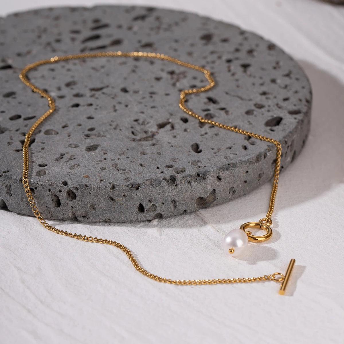 Pearl Toggle Necklace – Waterproof Gold Chain with Freshwater Pearl