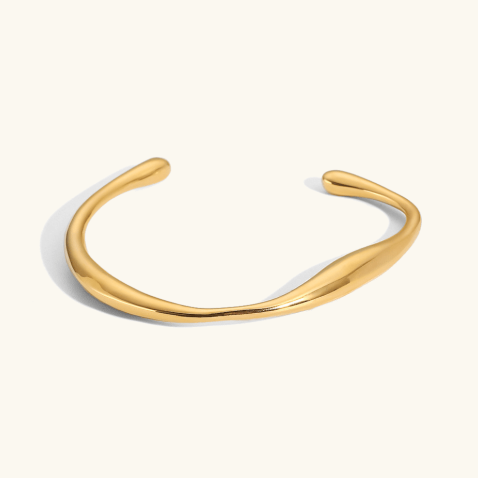 Vintage Twisted Gold Bangle – Elegant & Waterproof Jewelry for Everyday Wear