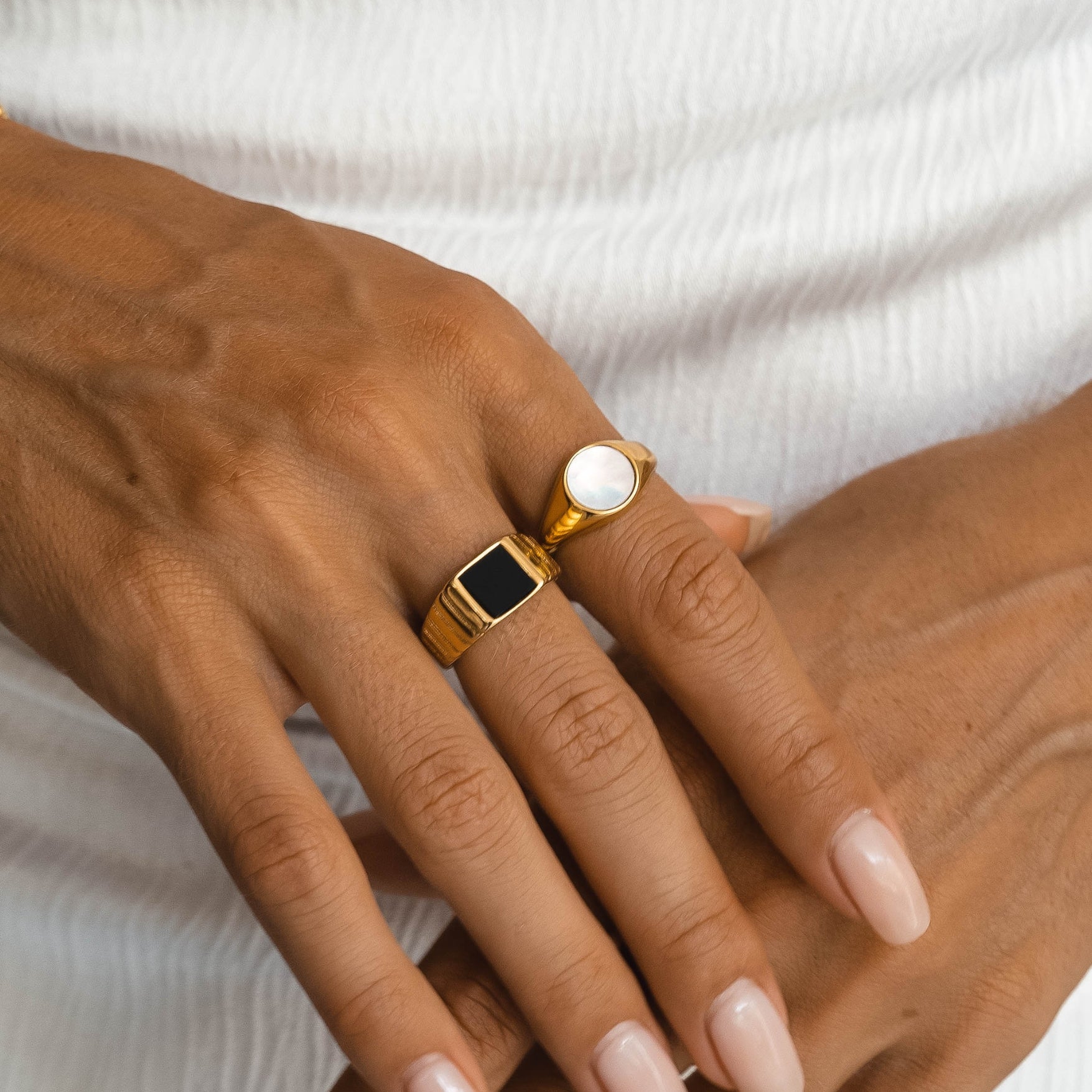 vintage onyx gemstone ring
