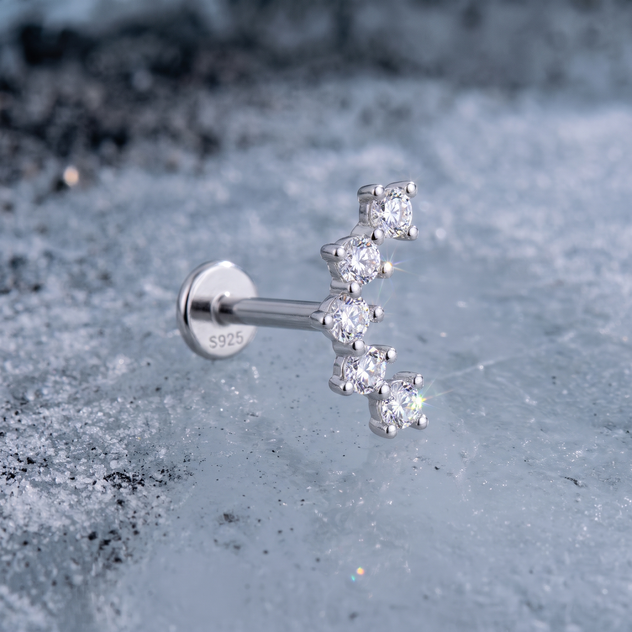 Stellar Whisper – Moissanite Flat Back Helix Stud